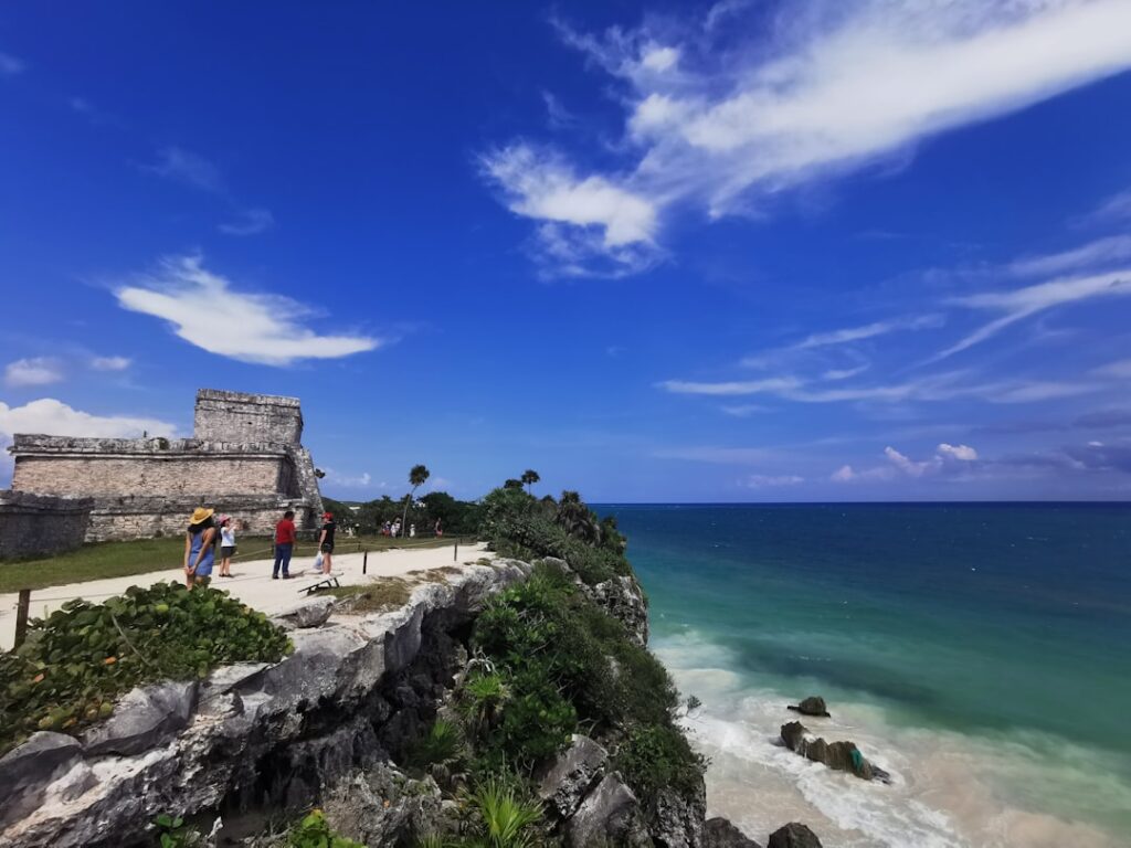La Guía Definitiva para Explorar la Zona Arqueológica de Tulum y Vivir una Aventura Inolvidable