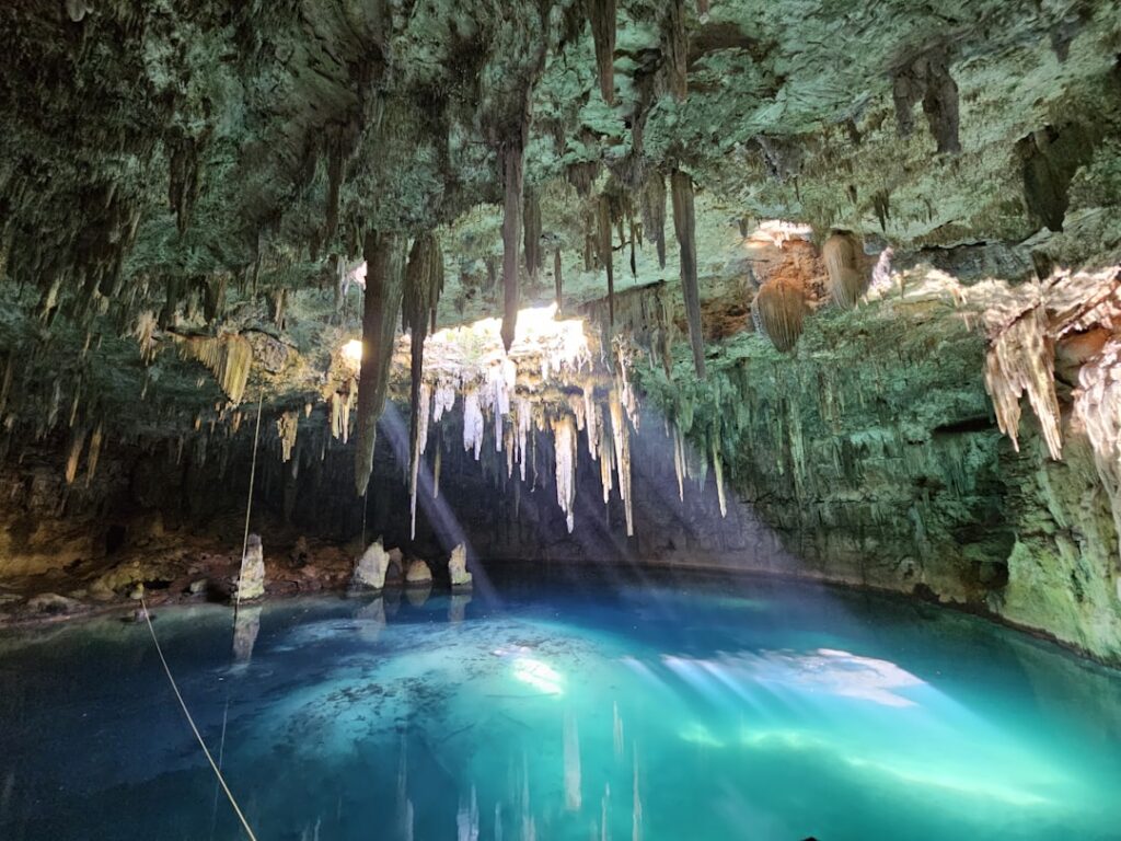 La Guía Definitiva para Explorar Cenote Casa Tortuga y Vivir una Aventura Inolvidable en el Caribe Mexicano